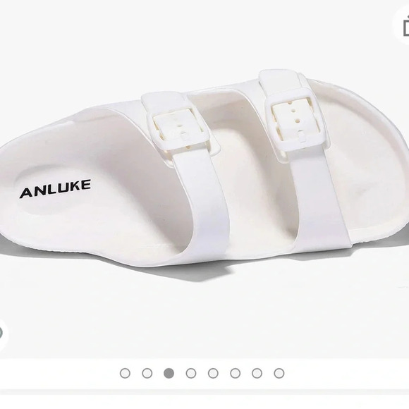 NWT! Kids comfort slides sandals with adjustable buckles 1/2 youth - Picture 3 of 5